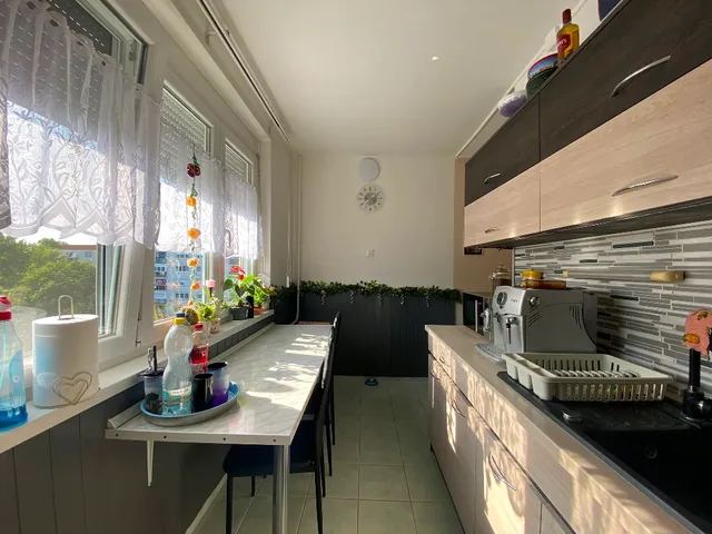 Eladó lakás Pécs, Kertváros, Eszék utca 54 nm