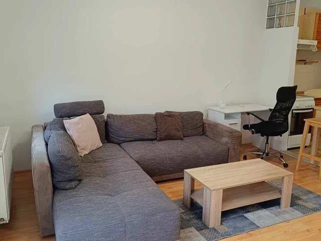 Kiadó lakás Pécs, Egyetemváros, Hungária u. 48 nm