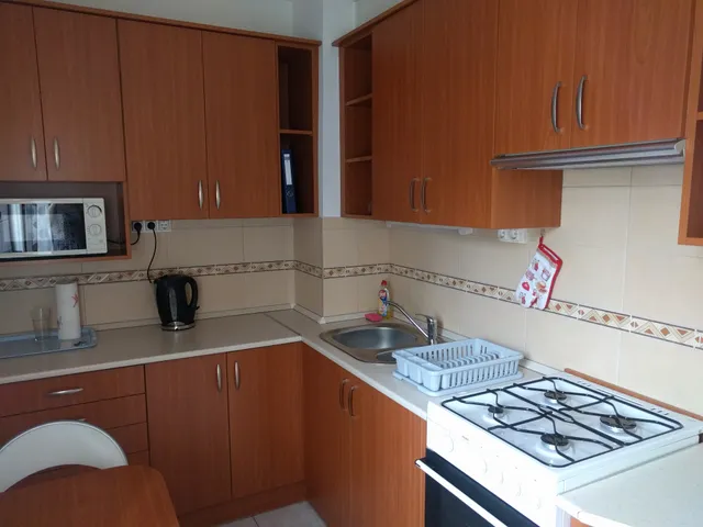 Kiadó lakás Pécs, Egyetemváros 47 nm