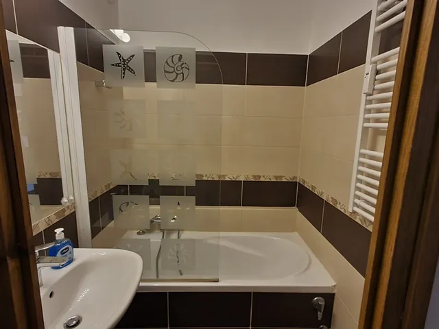 Kiadó lakás Pécs, Egyetemváros, Szigeti út 47 nm