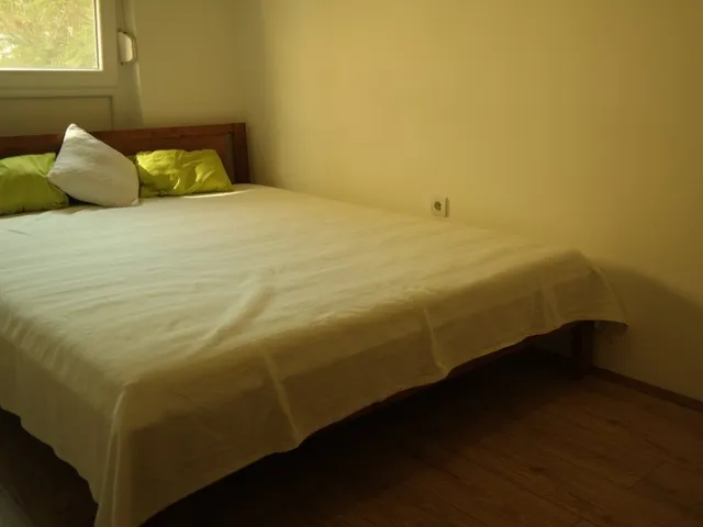Kiadó lakás Pécs, Egyetemváros 42 nm
