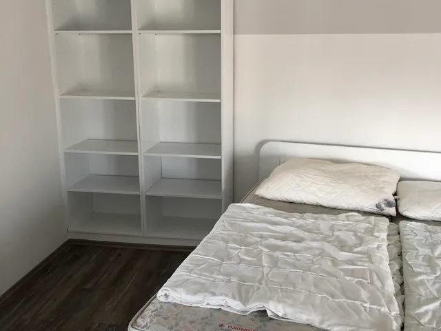 Kiadó lakás Pécs, Egyetemváros, Alkotmány u. 55 nm