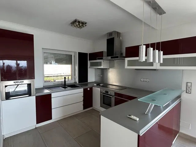 Eladó ház Pécs, Makár, Középmakár dűlő 147 nm