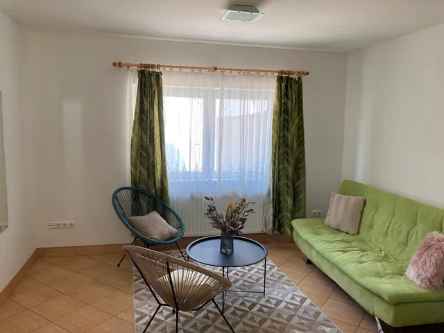 Kiadó lakás Pécs, Tettye 33 nm