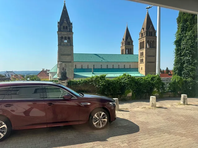 Kiadó lakás Pécs, Belváros, Aradi vértanúk u. 51 nm