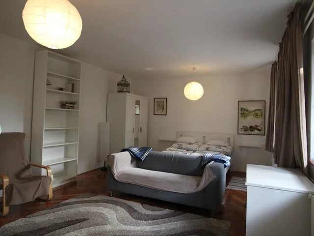 Eladó ház Pécs, Szigeti külváros, Tiborc u. 188 nm