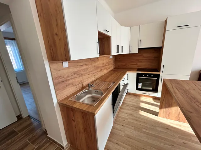 Eladó lakás Pécs, Uránváros 50 nm