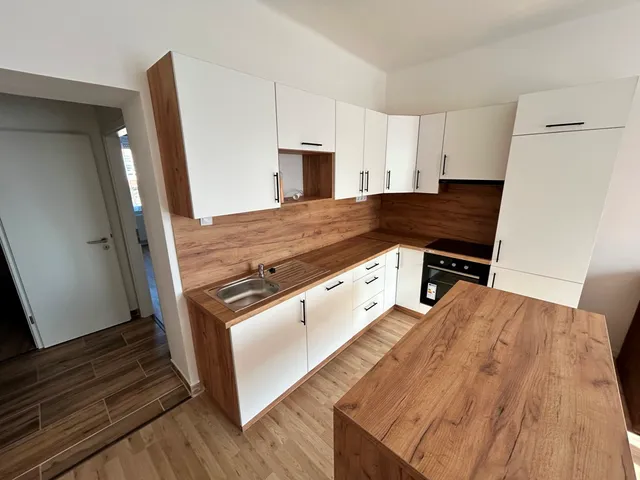 Eladó lakás Pécs, Uránváros 50 nm