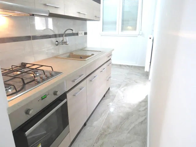 Kiadó lakás Pécs, Uránváros, Dr. Veress Endre 60 nm