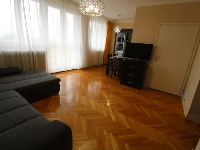 Kiadó lakás Pécs, Belváros, Kodály Zoltán utca 55 nm