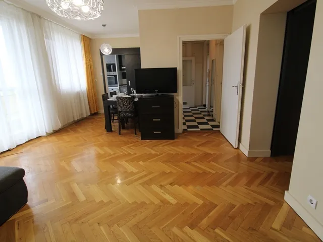 Kiadó lakás Pécs, Belváros, Kodály Zoltán utca 55 nm