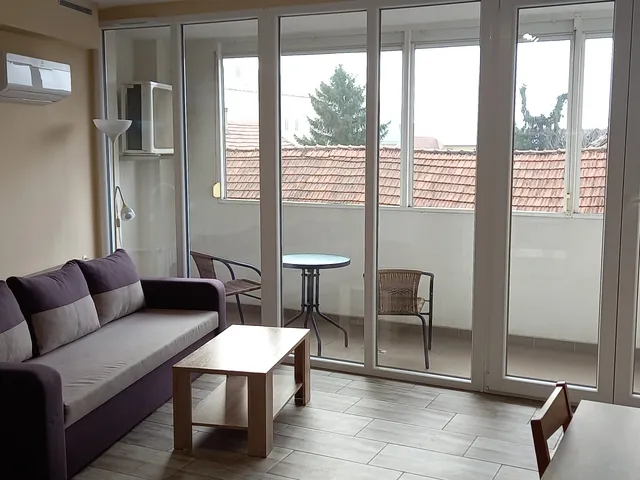 Kiadó lakás Pécs, Egyetemváros 60 nm