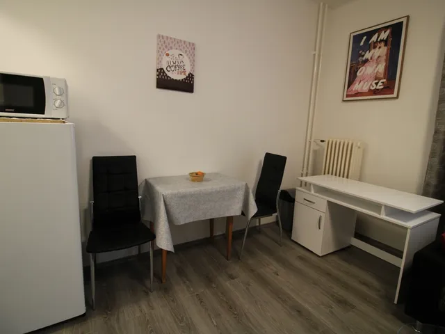 Kiadó lakás Pécs, Uránváros, Kőrösi-Csoma Sándor utca 28 nm