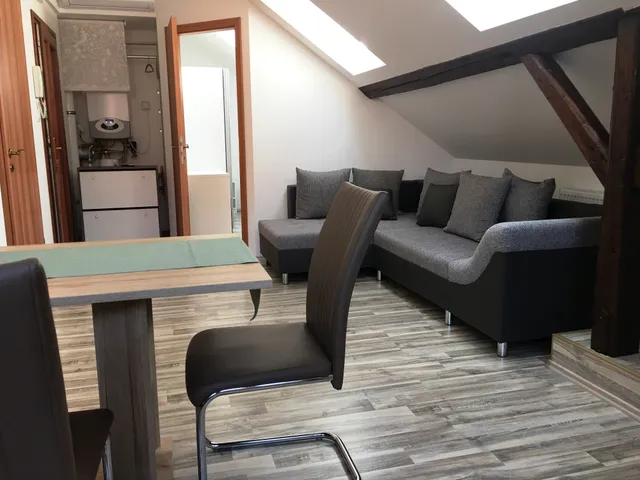 Kiadó lakás Pécs, Egyetemváros 45 nm
