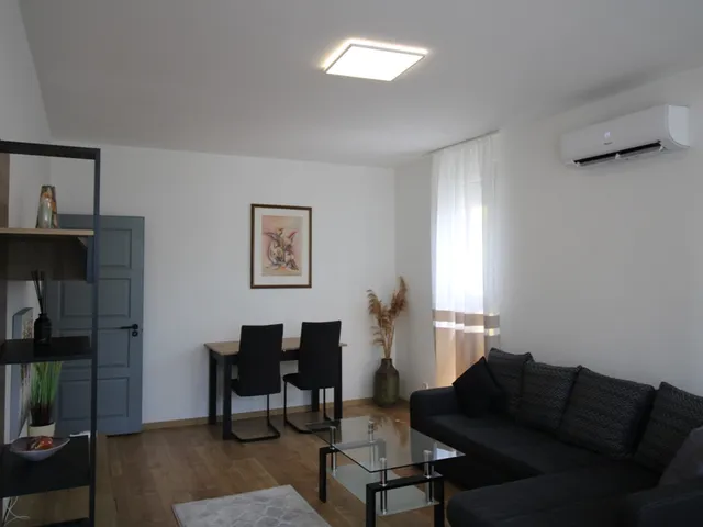 Kiadó lakás Pécs, Uránváros, Ajtósi Dürer utca 4. 50 nm