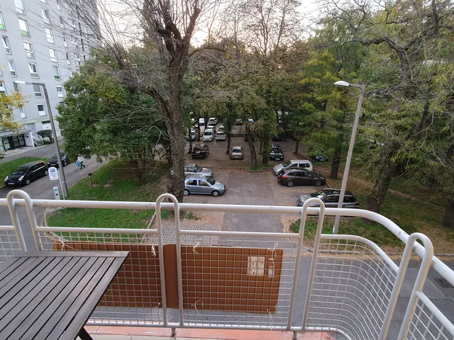 Kiadó lakás Pécs, Egyetemváros 68 nm