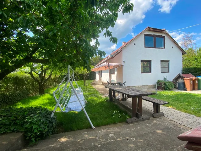 Eladó ház Pécs, Újhegy 240 nm