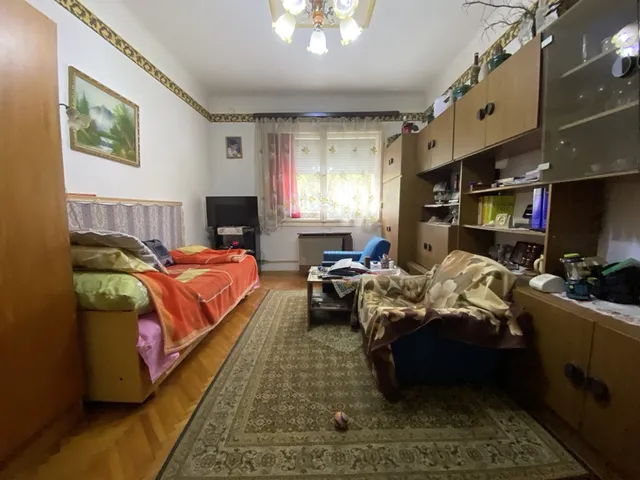 Eladó lakás Pécs, Uránváros 54 nm