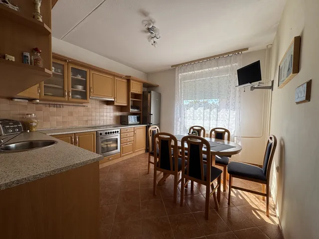 Eladó lakás Pécs 67 nm