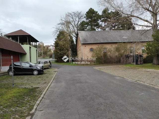 Eladó kereskedelmi és ipari ingatlan Fonyód 3622 nm