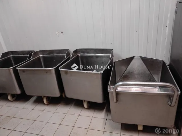 Eladó kereskedelmi és ipari ingatlan Fonyód 3622 nm