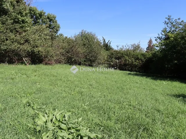 Eladó telek Fonyód 1204 nm