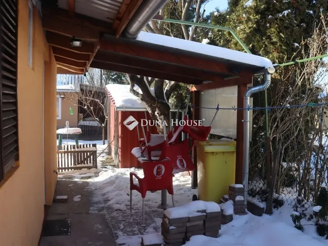 Eladó üdülő és hétvégi ház Balatonkeresztúr 83 nm