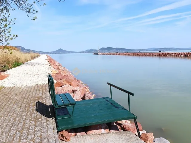 Eladó nyaraló Fonyód 103 nm