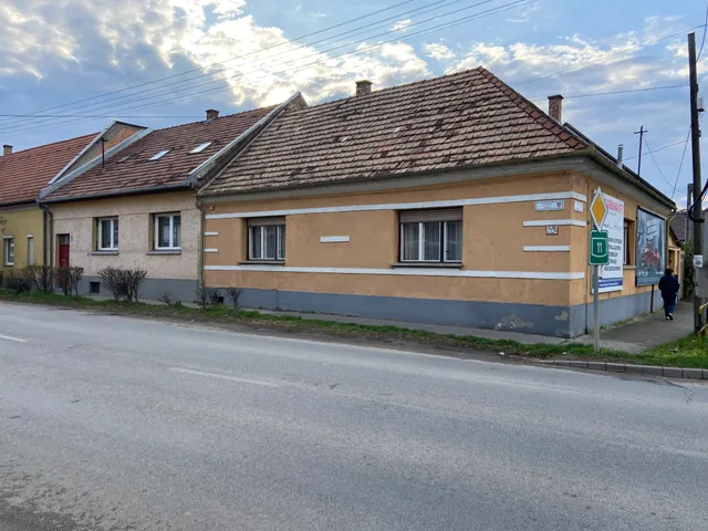 Eladó ház Esztergom, Kovácsi, Szegfű utca 2 120 nm