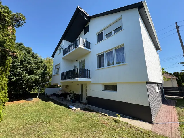 Eladó ház Dorog, Falu 173 nm