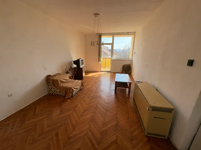 Eladó lakás Esztergom, Ripária, Erzsébet királyné utca 54 nm