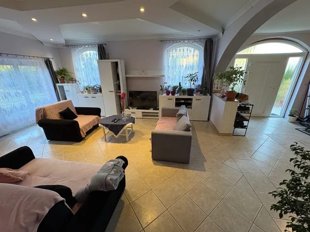 Eladó ház Csolnok 120 nm