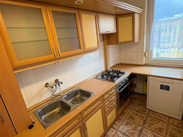 Eladó lakás Esztergom, Esztergom-Kertváros, Szalézi út 13/B 76 nm