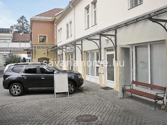 Eladó kereskedelmi és ipari ingatlan Szentgotthárd 328 nm