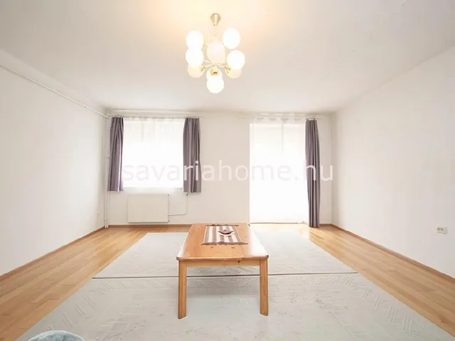 Eladó lakás Szombathely, Belváros 99 nm