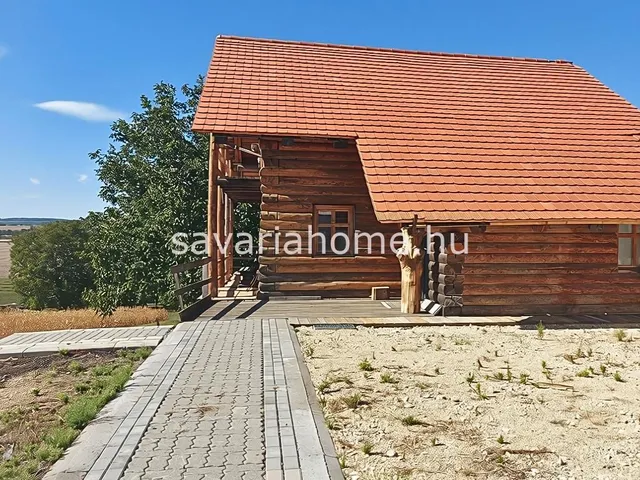 Eladó ház Csepreg 192 nm