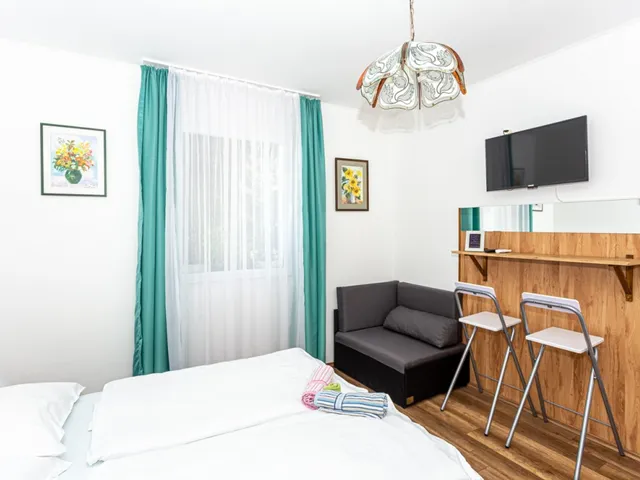 Eladó kereskedelmi és ipari ingatlan Abaliget 330 nm