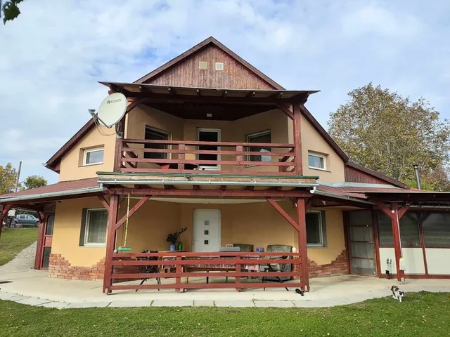 Eladó mezőgazdasági ingatlan Bakonya 160 nm