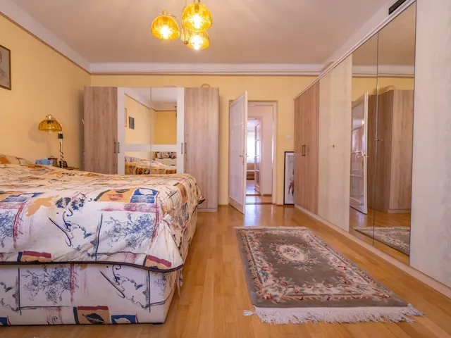 Eladó ház Pécs, Szabolcsfalu 186 nm