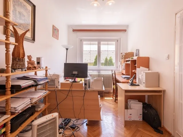 Eladó ház Pécs, Szabolcsfalu 186 nm