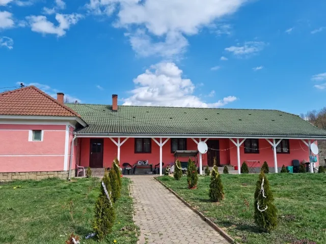 Eladó ház Komló, Mecsekjánosi 180 nm