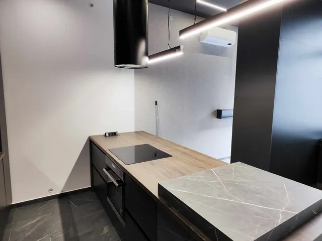 Eladó kereskedelmi és ipari ingatlan Pécs, Belváros 90 nm