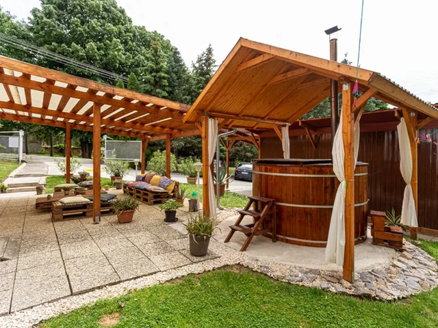 Eladó ház Abaliget 330 nm