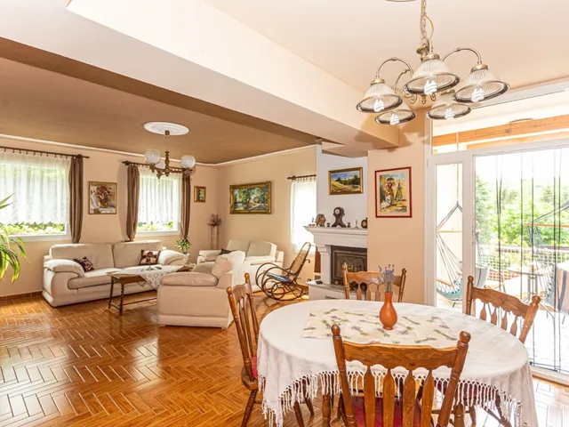 Eladó ház Abaliget 330 nm