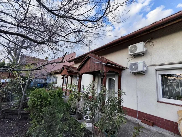 Eladó ház Pécs, Ledina 150 nm