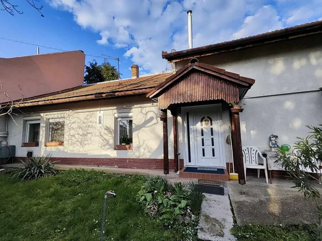 Eladó ház Pécs, Ledina 150 nm