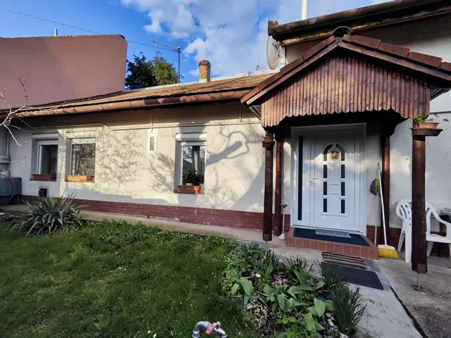 Eladó ház Pécs, Ledina 150 nm