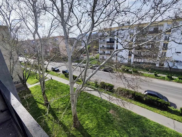 Eladó lakás Pécs, Uránváros 52 nm