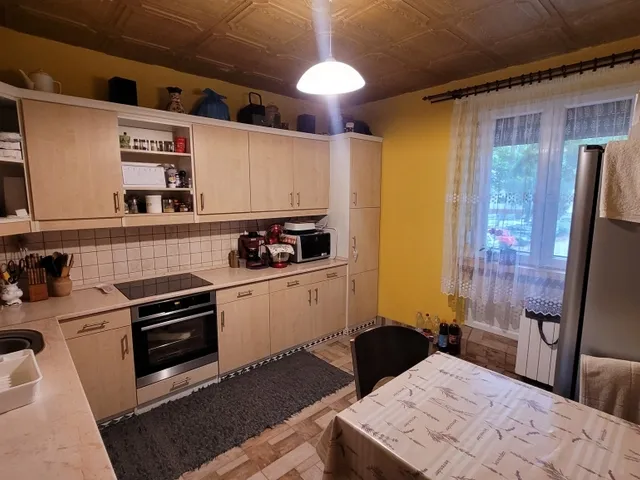 Eladó lakás Pécs, Kertváros 59 nm