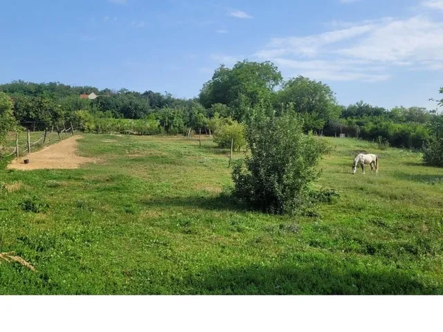 Eladó telek Keszü 994 nm